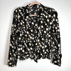 Simply Vera Vera Wang Black and Cream Floral Button Down Shirt Sz S NWT